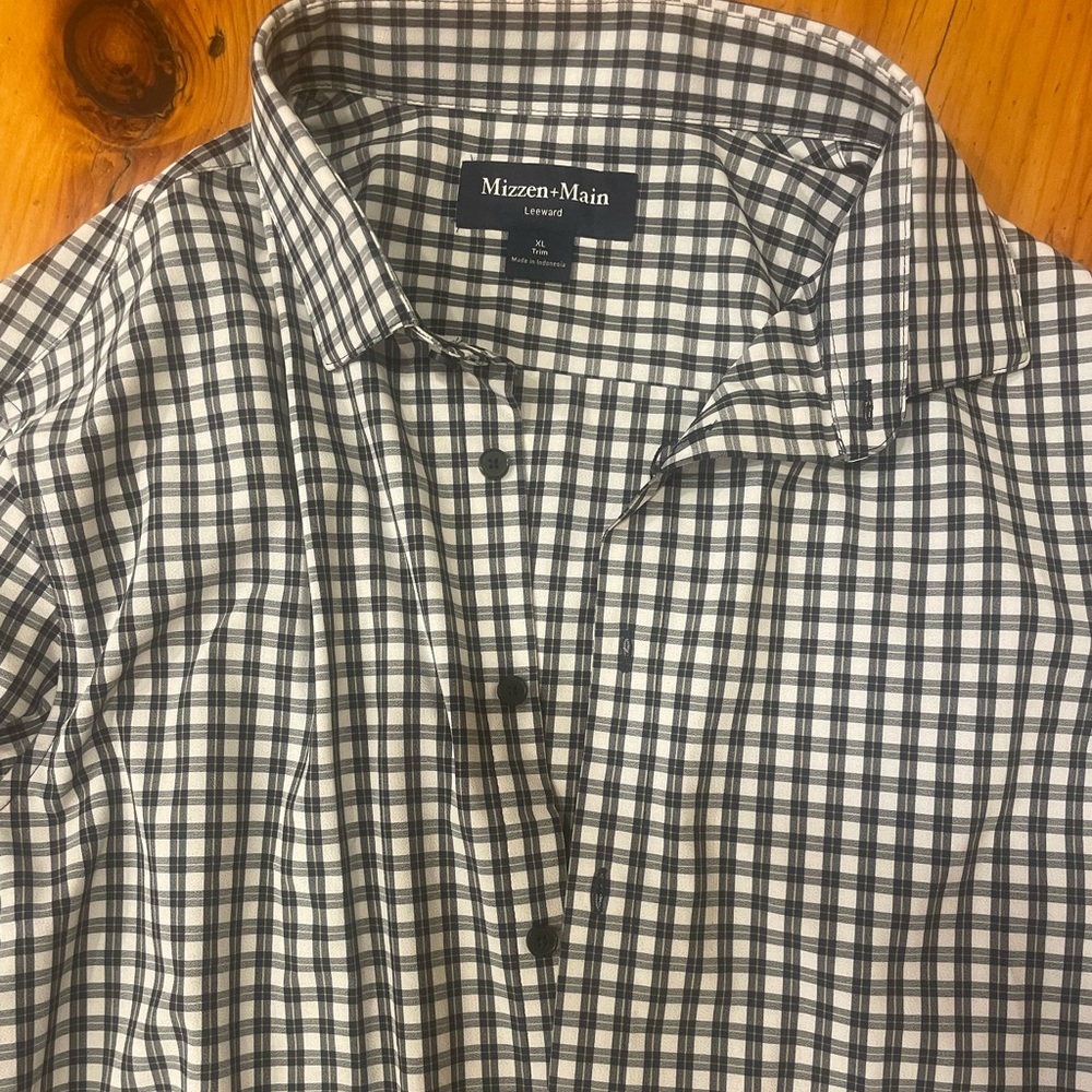 Mizzen + Main new with tags Leeward Dress Shirt XL Trim fit